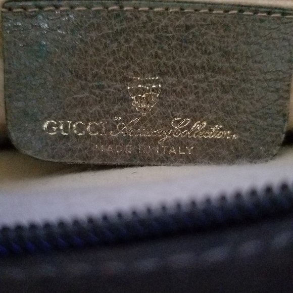 Authentic Vintage Gucci Rare Crossbody - Picture 7 of 10
